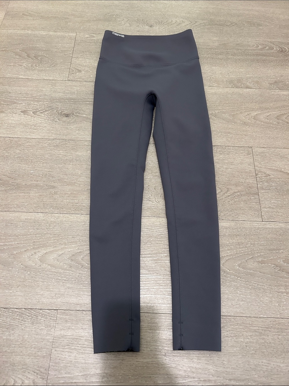 MISSWISS High-Waist Gray Leggings
